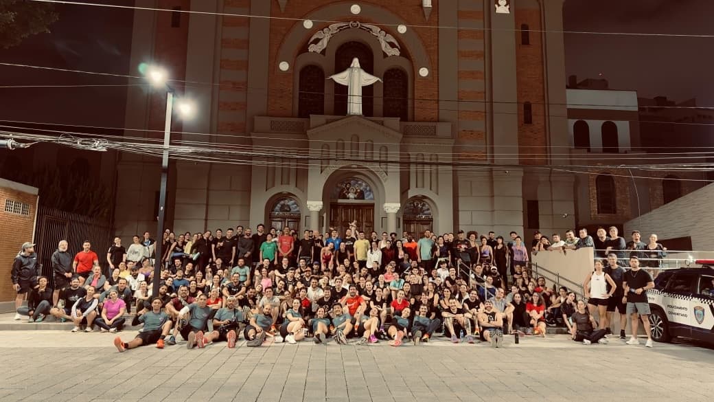 Pombo Running Free and Together Through São Caetano do Sul