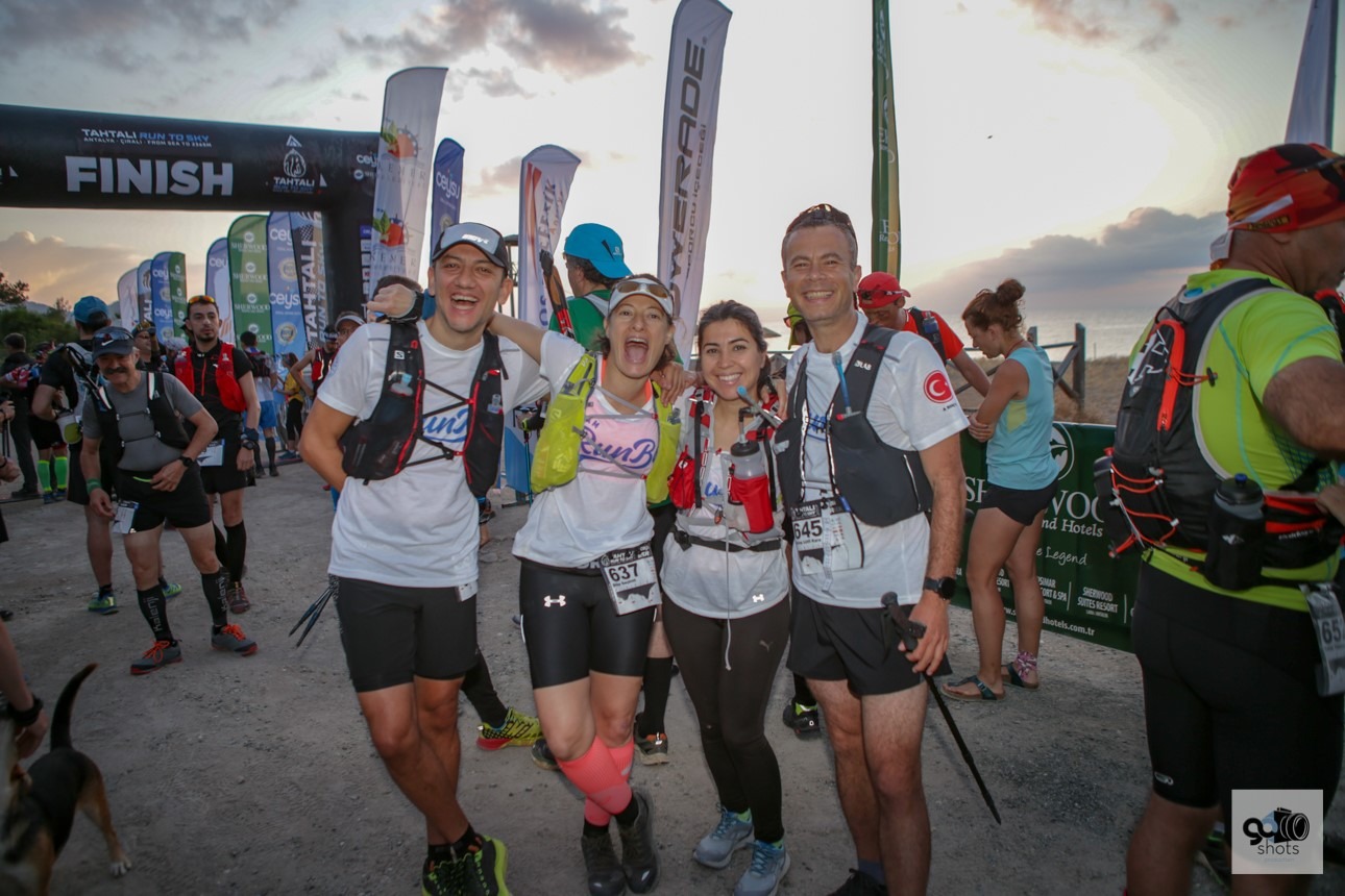 Team Run.BO crew picture